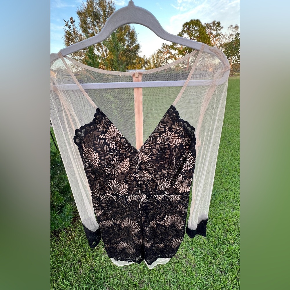 Lace Sheer Sleeves Dress - Size 15/16 Juniors